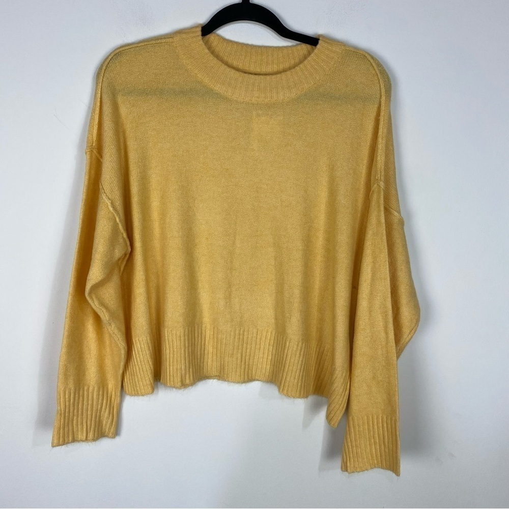 American Eagle Yellow Soft Sweater Spring Summer